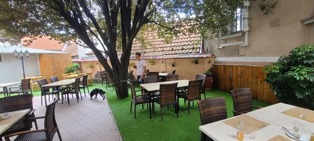 Pizzerija minutka Hamza Kukavica s.p.