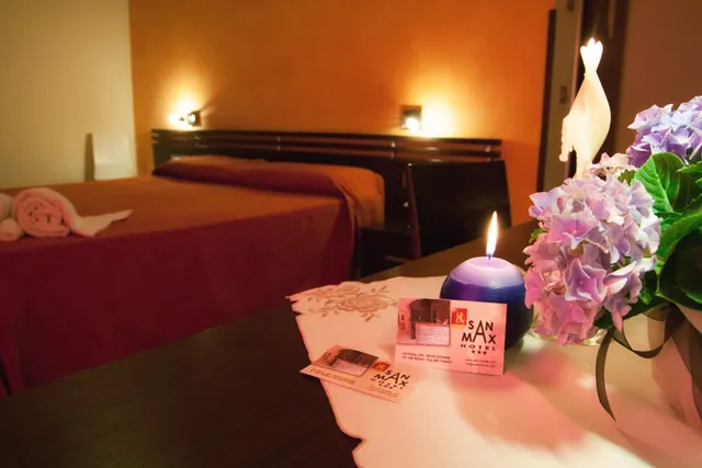 San Max Hotel