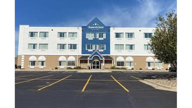 AmericInn by Wyndham Cedar Rapids North