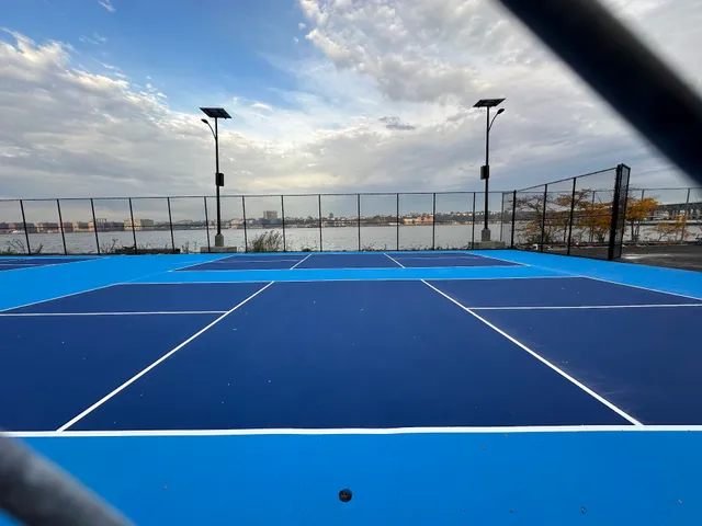 Hudson River Park Pickleball Courts