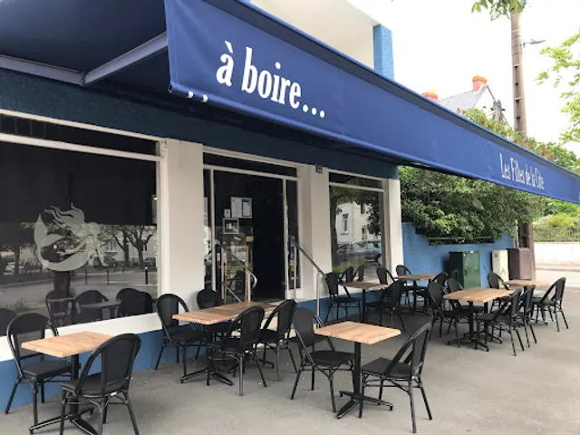 Les Filles de la Côte