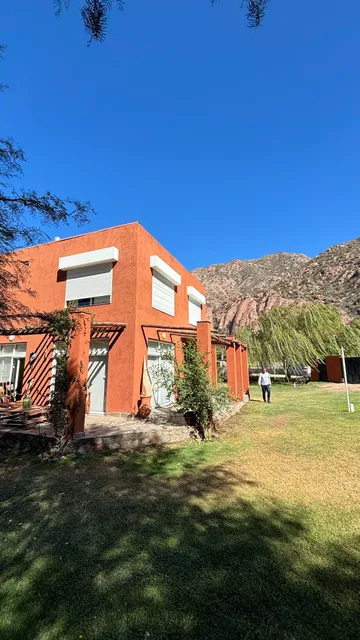 Casa de campo, pie de la viña