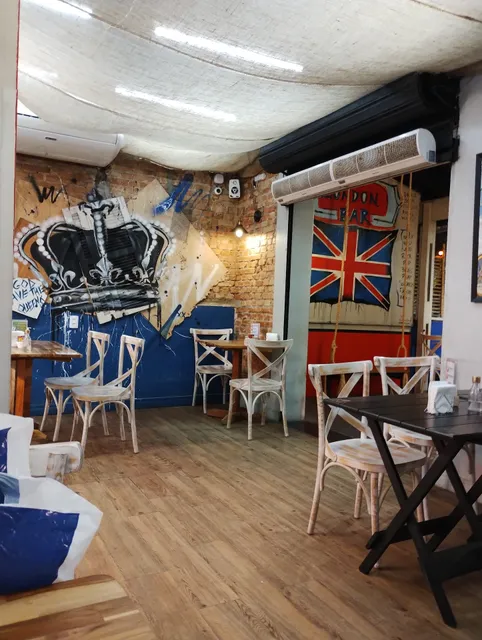 London Bar & Gastronomia