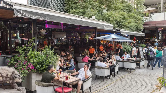 Backstage Life (BKS)