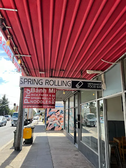 Spring Rolling - Vietnamese Food Bar