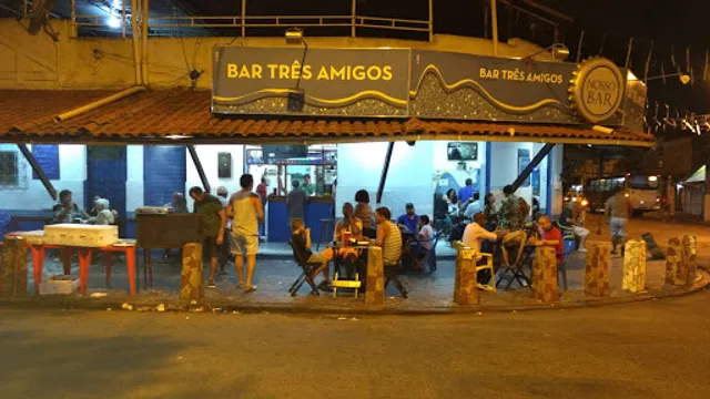 Bar and Restaurant 3 Friends