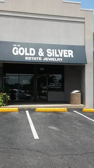 Simmons Estate Jewelry