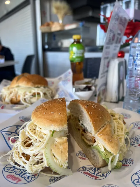 Chofy Tortas y Cemitas