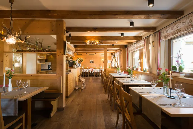 Gasthof Pension Brauner Hirsch