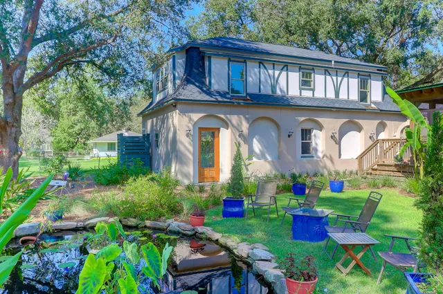 The Cottage at DuPont