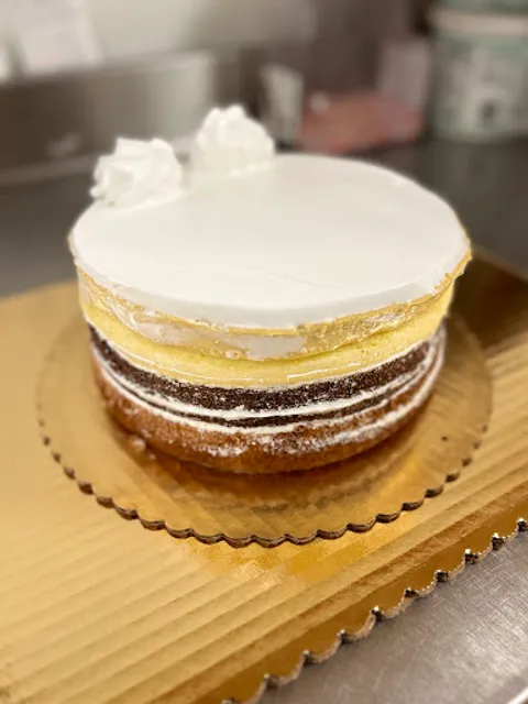 Los Compadres Bakery