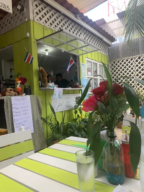 La Casita de Mr. Warner | Restaurante en Samara