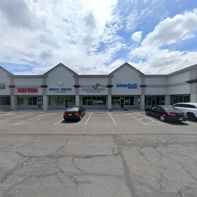 Henry's Jewelry & Giftware