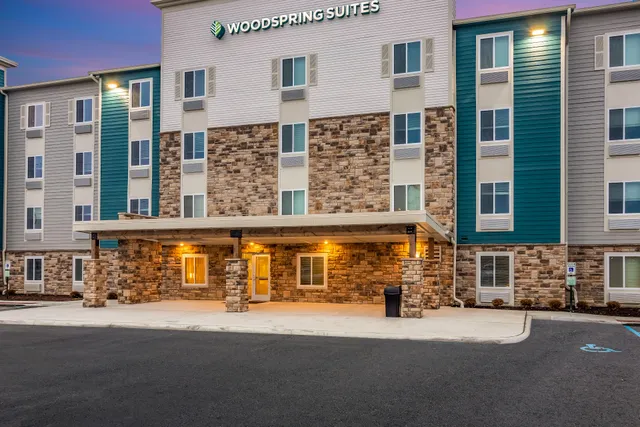WoodSpring Suites Toledo Maumee