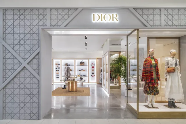 DIOR Saks Naples