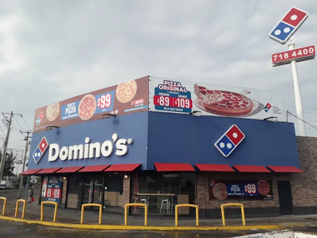Domino's León Carrefour
