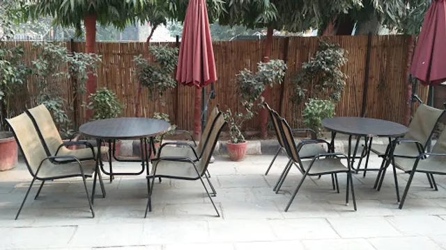 The Riding Guns Cafe