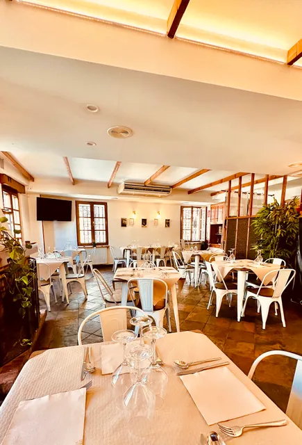 Bar restaurante Los Robles