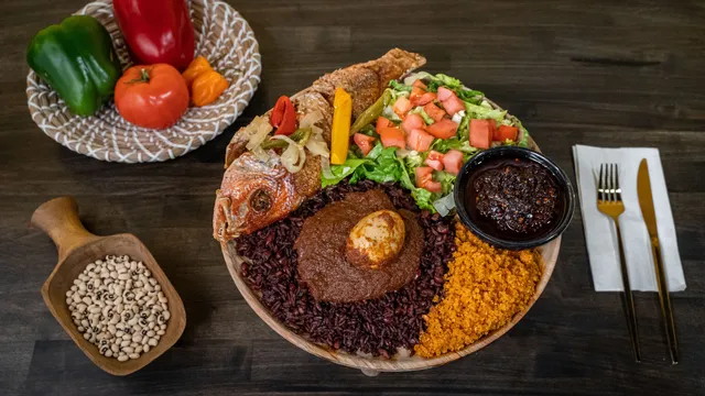 Steaming Pots West Africa Cuisine Mobile 1