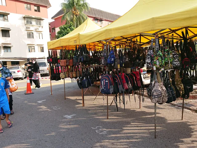 Pasar Malam Pandan Jaya (Tuesday, Saturday)