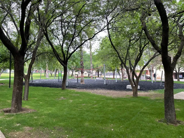 Bosques de Encinos Park