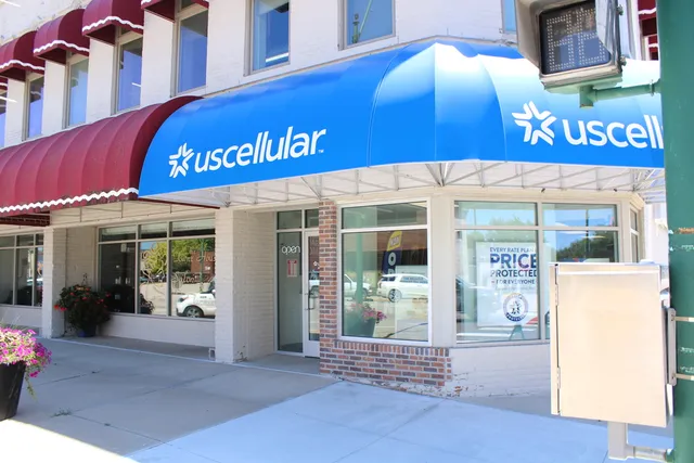Authorized Retailer UScellular & T-Mobile