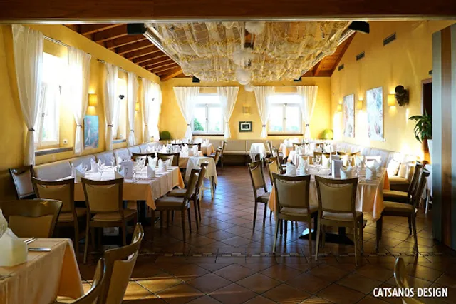 Luigis Golf Restaurant