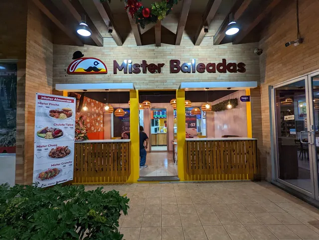 Mister Baleadas • Plaza Urbana