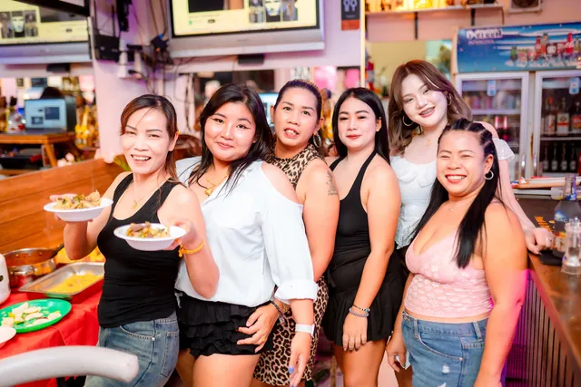 Happy Bar Jomtien Soi7