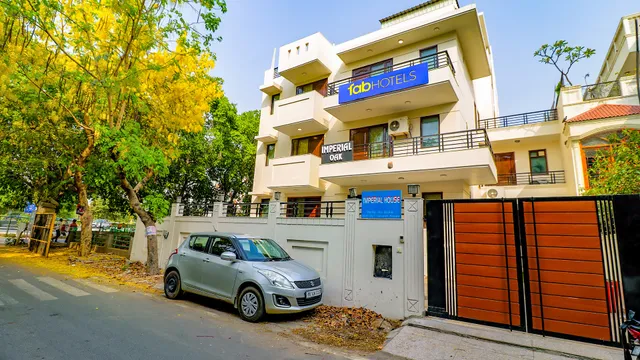 FabHotel Imperial Inn - Hotel in South City 1, Gurgaon