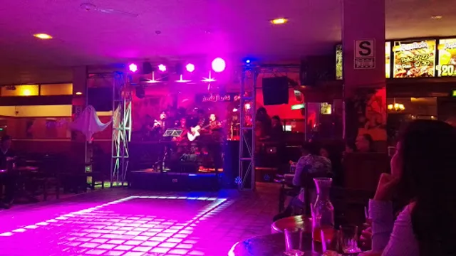 ANTOJITOS RestobarShow