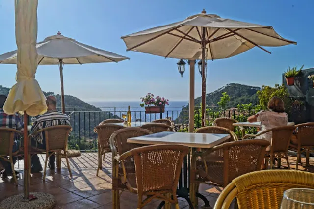 Cafetería/Restaurante Vall Hermos