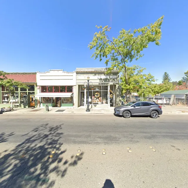 Mary Lake-Thompson Ltd