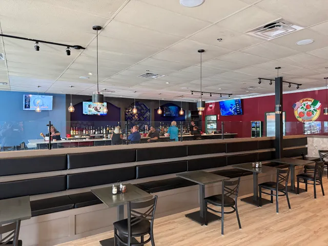 Chris Doughs Pizzeria & Bar