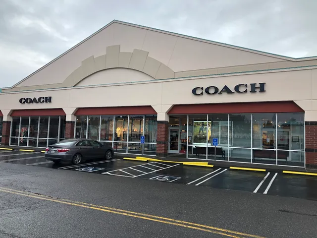 COACH Outlet