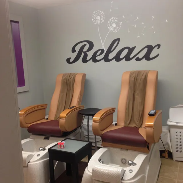 Head First Salon and Spa