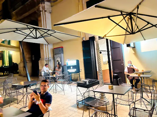 Officina 31 - Spirits and Food