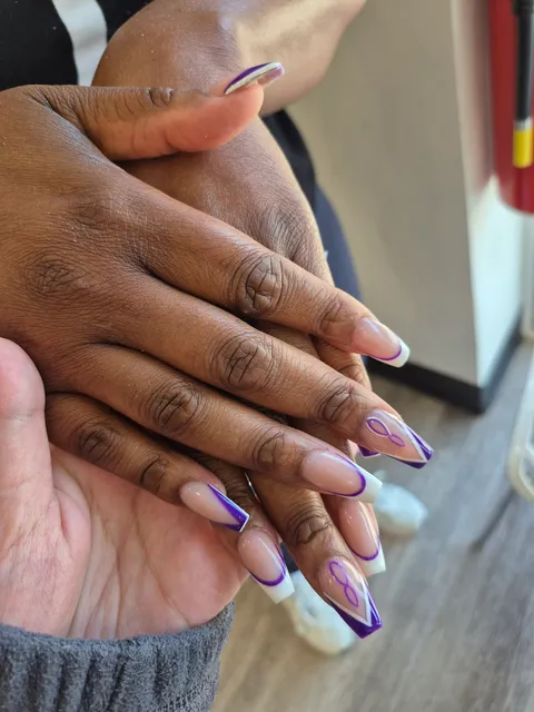 Genova Nail Spa Pearland