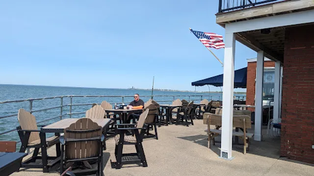 Hoak's Lakeshore Restaurant