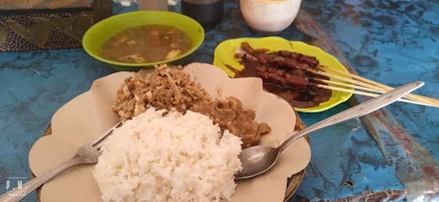 Warung Raditya Lawar Kambing