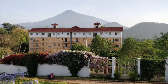 Boulevard Inn Mt. Meru