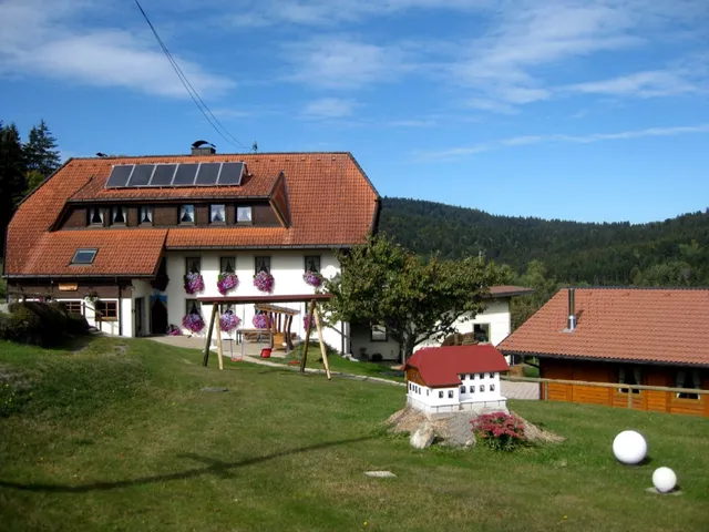 "Haus am Kreuzbühl"