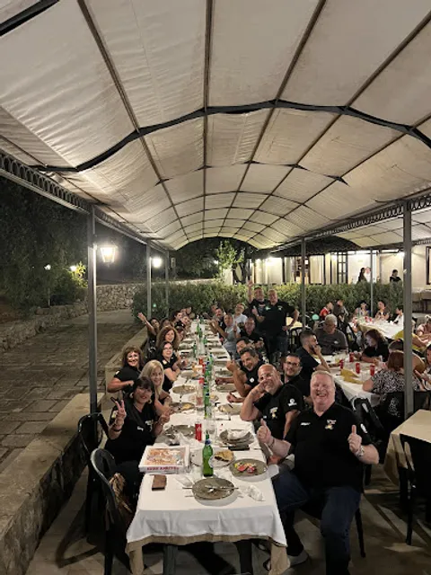 Pizzeria Pizzoleria Tuttumunnuepaisi