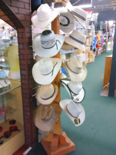 La Minita Western Wear