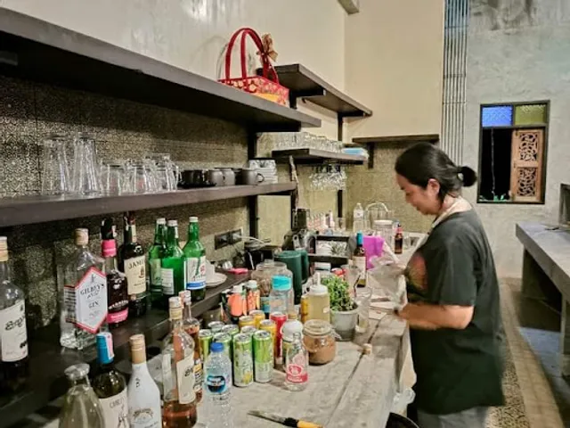 Bougainvillea Restaurant - Pool - Bar