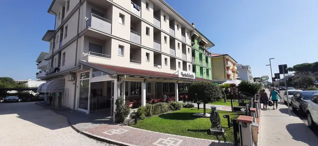 Hotel Cinzia