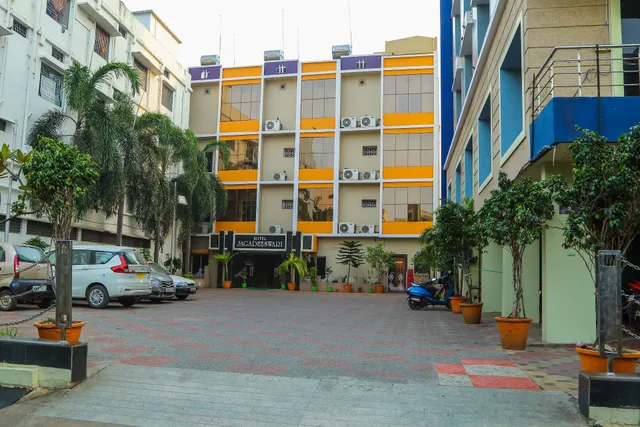Hotel Jagadeswari