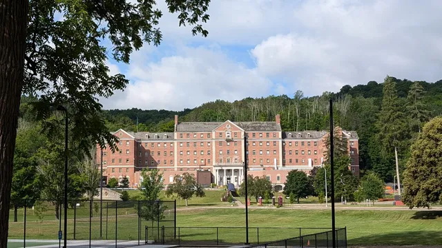 VA Medical Center-Bath