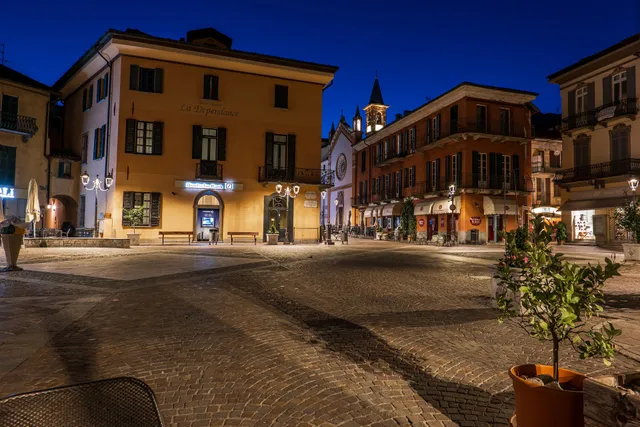 Piazza Giuseppe Garibaldi