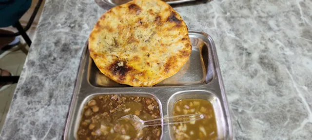 Amritsari Kulcha Hut